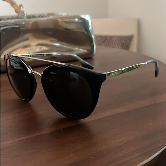 Used Prada Women's UV Protection Black Sunglasses. With original box and papers. - Picture 7 of 7